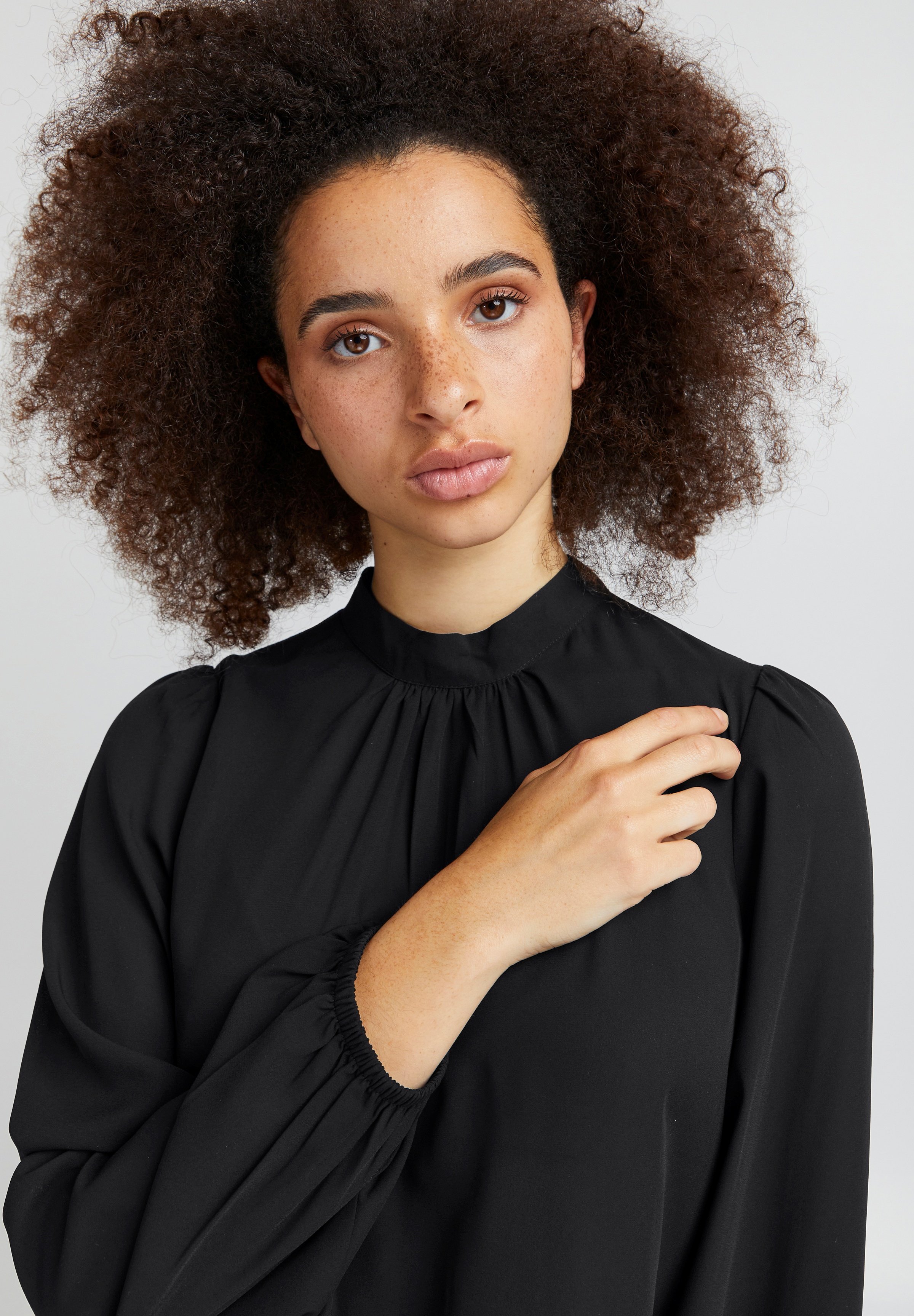 ICHI Damen Bluse Aus Baumwolle – Klassische Langarm-Bluse Für Büro & Freizeit
