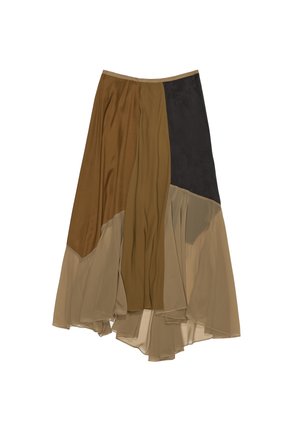 Falda larga y escalonada en tonos marrón, negro y beige. Hecha de un tejido ligero y fluido con una textura suave y cinturilla elástica.