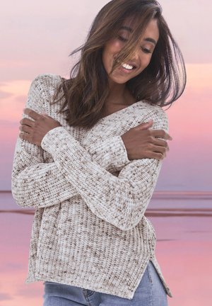 Buffalo V-AUSSCHNITT - Strickpullover - braun creme