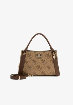 Sac à main Guess marron et beige avec logo à motifs, poignée supérieure, bandoulière amovible et détails en métal doré.
