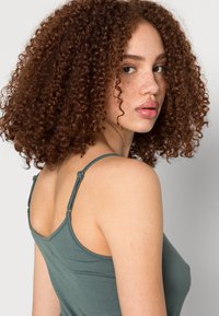 Even&Odd Vestido comprido - light green