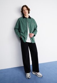 Dickies UNLINED CHORE COAT - Kratek plašč - dark forest