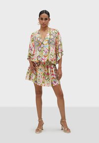LOLA CASADEMUNT Dnevna haljina - pale yellow