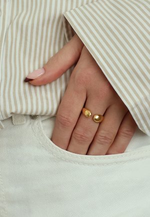 Winther Studio, SIMPLE GOCCIA - Anello - gold-colored plated