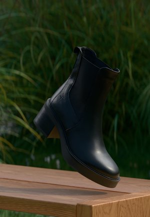 Tamaris, Classic ankle boots - black