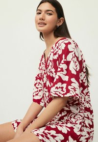 Next KAFTAN - Dnevna haljina - red cream