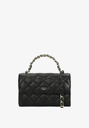 Zwarte gewatteerde leren handtas met een gestructureerde vorm, voorzien van een gouden kettinghengsel en een logo-accent aan de voorkant.