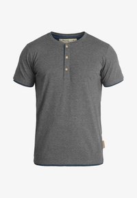 Selected, grey mix