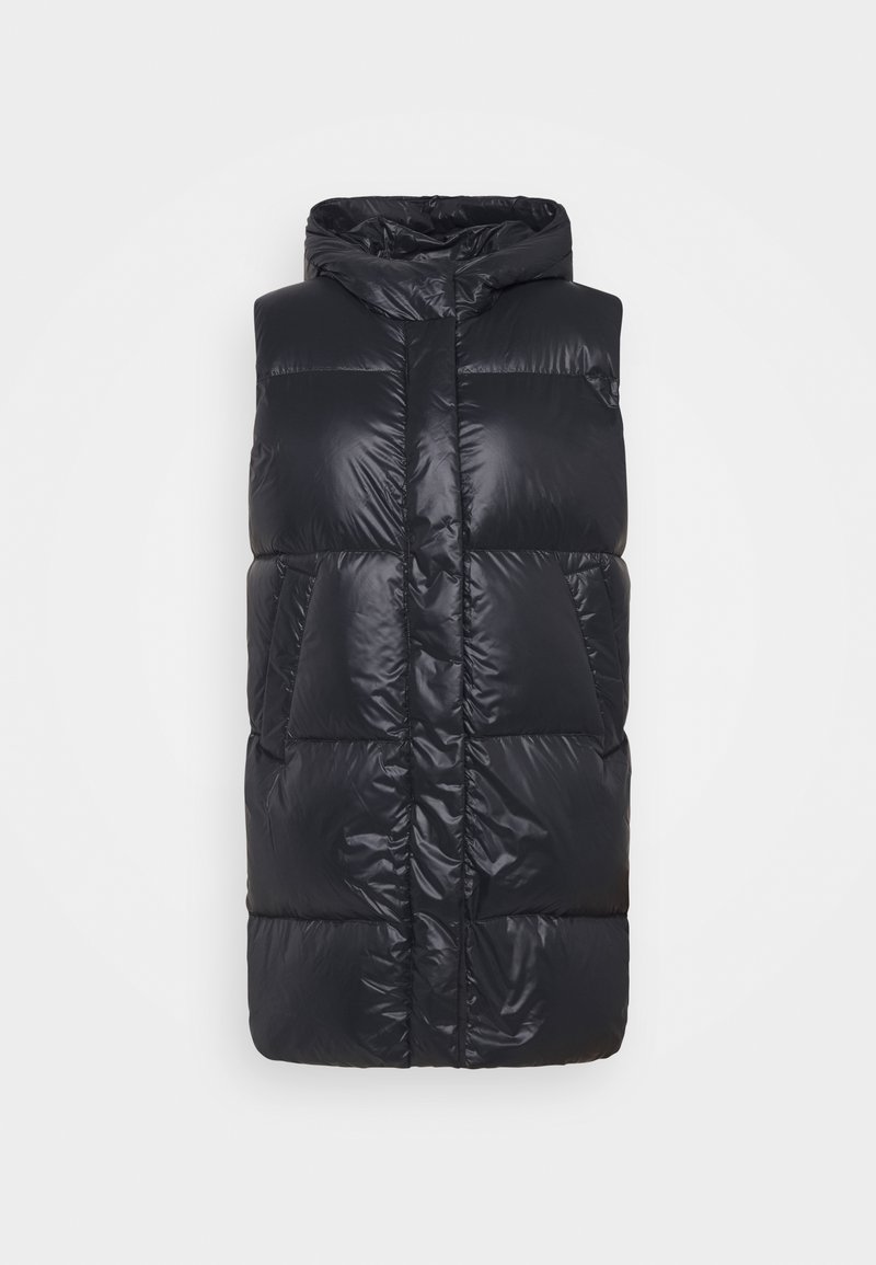 Schwarze Steppweste mit hohem Kragen, gestepptem Design und Fronttaschen. Hergestellt aus glänzendem, gepolstertem Material, das thermische Isolation bietet.