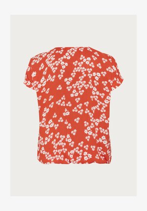 Rote kurzärmlige Bluse mit einem verstreuten weißen Blumenmuster, aus leichtem Stoff gefertigt, mit rundem Ausschnitt und lockerer Passform.