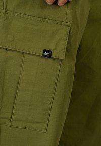 Reell PARA - Cargohose - green clover ripstop