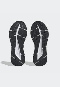 adidas Performance QUESTAR 2 - Katujuoksukengät - cloud white/core black/grey one