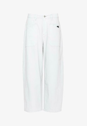 Białe dżinsowe spodnie w szerokim kroju. Posiadają dwie kieszenie z przodu i dwie tylne kieszenie naszywane. Czyste linie i prosty design z zapięciem na guzik.
