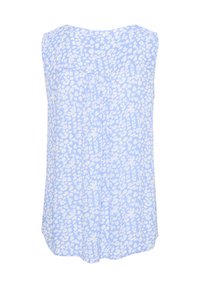 Top sin mangas de color azul claro con un estampado floral en blanco, con un escote redondeado y una forma ligeramente acampanada. Textura de tela suave.
