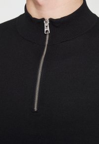 Only & Sons SWYLER LIFE LS HALF ZIP NOOS - Jersey de punto - black