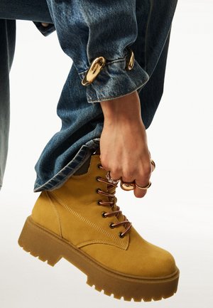 Botines con plataforma - camel