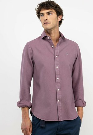 El Ganso, Camisa - granate