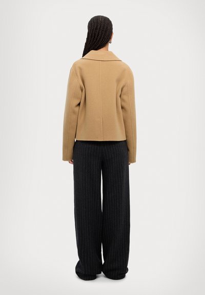 WEEKEND MaxMara KELLY - Ljetna jakna - beige