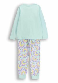 Jasnoniebieska bluzka z długim rękawem i pasującymi spodniami, zdobiona wzorami w pastelowe tęcze i łuki, wyeksponowana na białym tle.