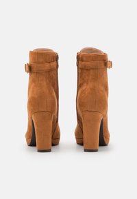Anna Field Wide Fit Botines de tacón - cognac