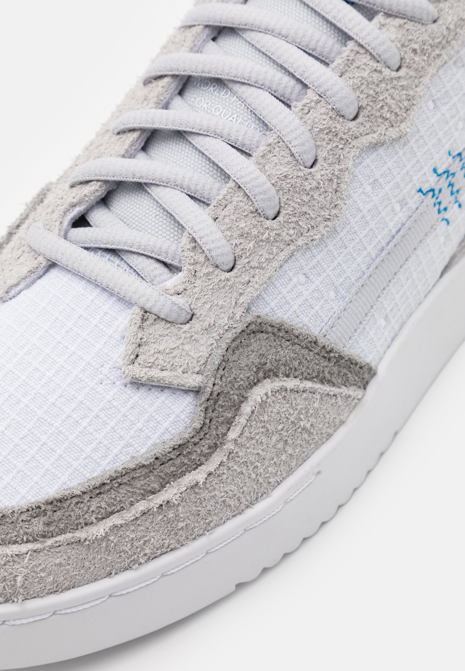 adidas Originals SUPERCOURT UNISEX - Trainers - footwear white/solid  grey/chalk solid grey/white - Zalando.ie