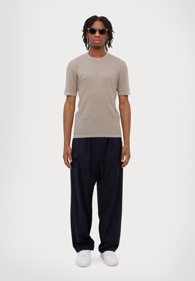 Emporio Armani Džemper - treccia perla