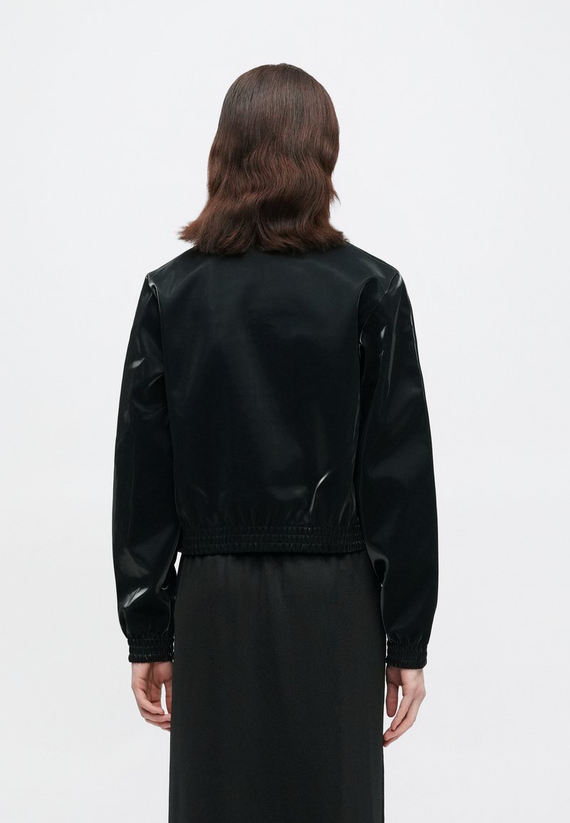 adidas Originals HOLIDAY - Leichte Jacke - black