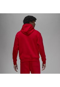 Jordan M J ESS FLC PO - Felpa con cappuccio - gym red gym red gym red white