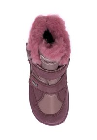 Różowe termo buty z puszystym wnętrzem, z rzepami i gładką powierzchnią. Posiadają zaokrąglony czubek oraz wzmocnione szwy dla zwiększenia trwałości.