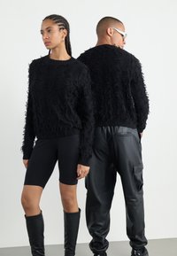 YOURTURN UNISEX - Strikkegenser - black