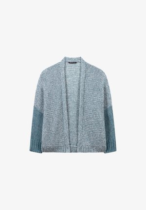 Hellblaues, offenes Cardigan aus strukturiertem Strickstoff. Hat ein Farbverlauf-Design mit dunkleren blauen Ärmeln und gerippten Bündchen.