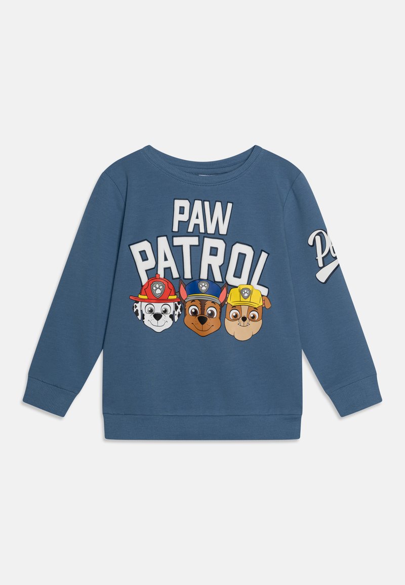 Blå sweatshirt med tre tecknade hundkaraktärer och en "PAW PATROL"-tryck i vitt. Ribbad mudd och rundad halsringning. Mjuk tygkänsla.
