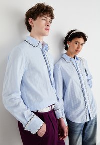 Sister Jane SALOON SCALLOP UNISEX - Overhemdblouse - blue