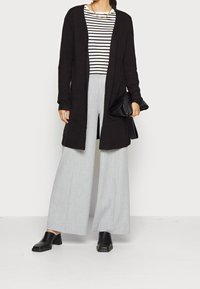 Esprit Kofta - black