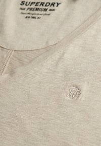 Unausgewählt, feather grey