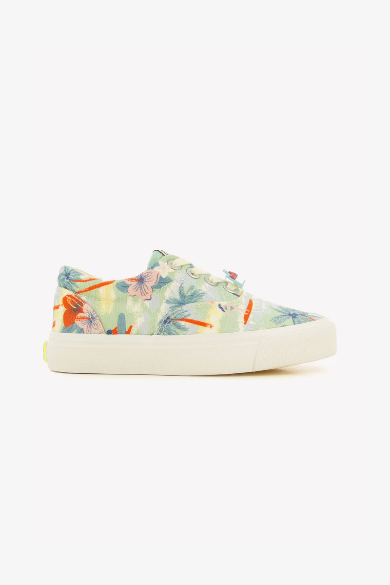 Tenis de pânză în verde deschis, cu modele florale în albastru, roz și portocaliu. Dispune de talpă din cauciuc alb și tab de călcâi verde deschis.