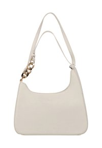 Sac à bandoulière en cuir blanc à forme incurvée, avec un accent en chaîne dorée sur la sangle et une texture lisse. Design minimaliste.