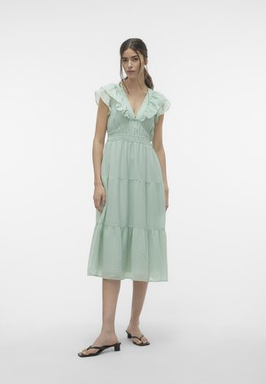 VMEMILIE CAPSLEEVE CALF DRESS  - Cocktailklänning - silt green