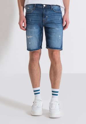 OZZY STRETCH - Jeansshort - blue denim