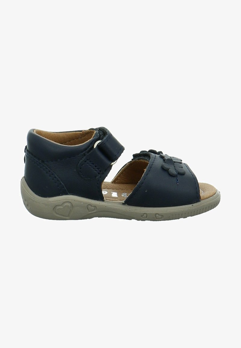 Sandalia de cuero azul marino con diseño abierto, correa ajustable, acentos florales y suela de goma con patrones en forma de corazones.