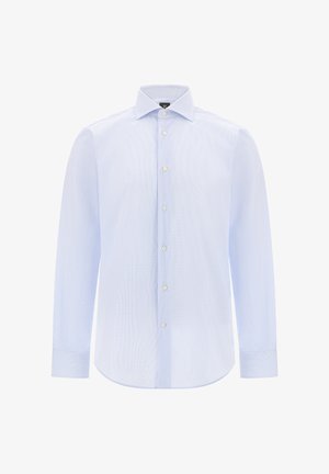 Vaaleansininen pitkähihainen paita, jossa on hienovarainen raidoituskuvio, nappikiinnitys, pistemallinen kaulus ja pyöristetty helma. Sujuva kangasrakennetta.