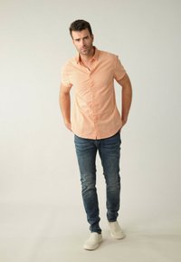 Deeluxe Original PAGOS - Overhemd - salmon