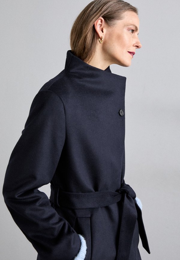 CEDRIN - Classic coat4