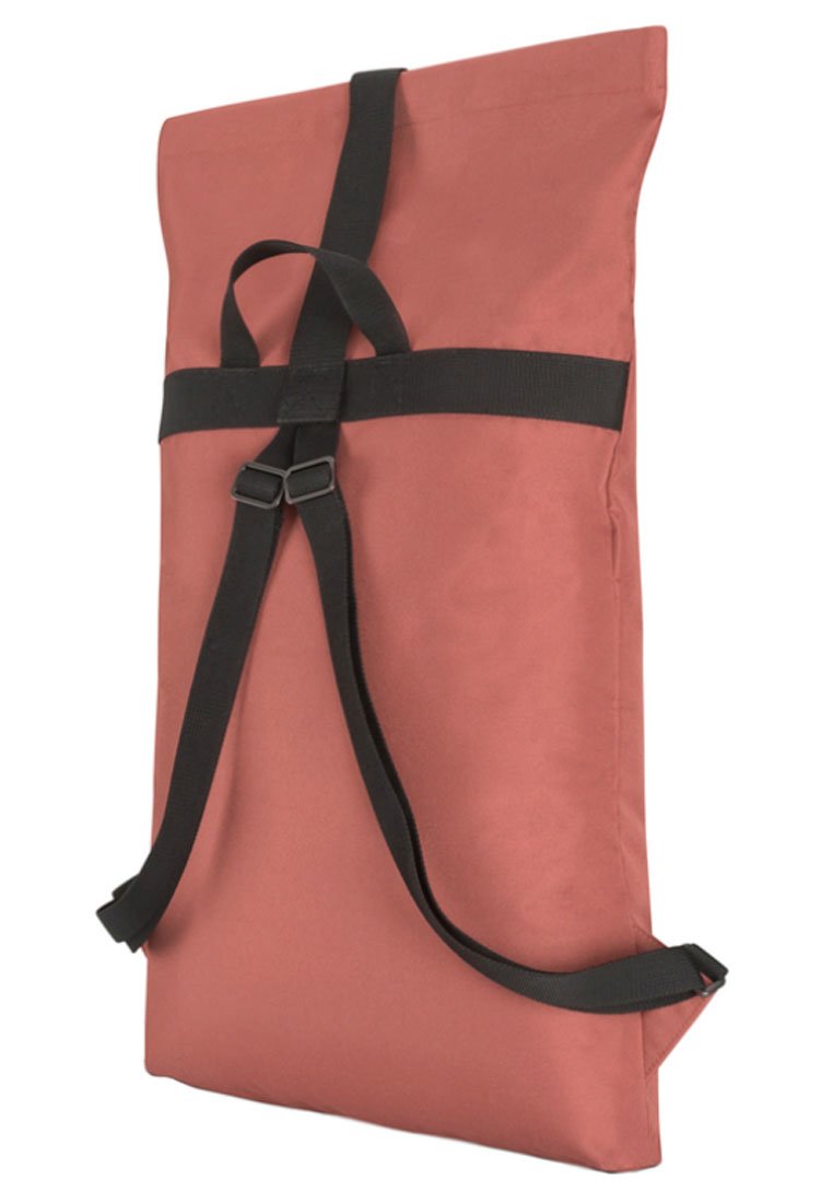 Damen Handtaschen | Johnny Urban RPET ROLL TOP EMIL Tagesrucksack rot - RI95568 Damen Handtaschen | Johnny Urban RPET ROLL TOP EMIL Tagesrucksack rot - RI95568