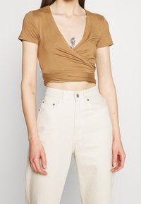 Even&Odd Camiseta estampada - brown