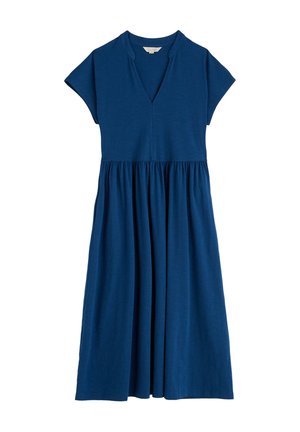 Robe midi bleue à manches courtes, col en V, taille cintrée et jupe froncée, confectionnée en tissu doux.