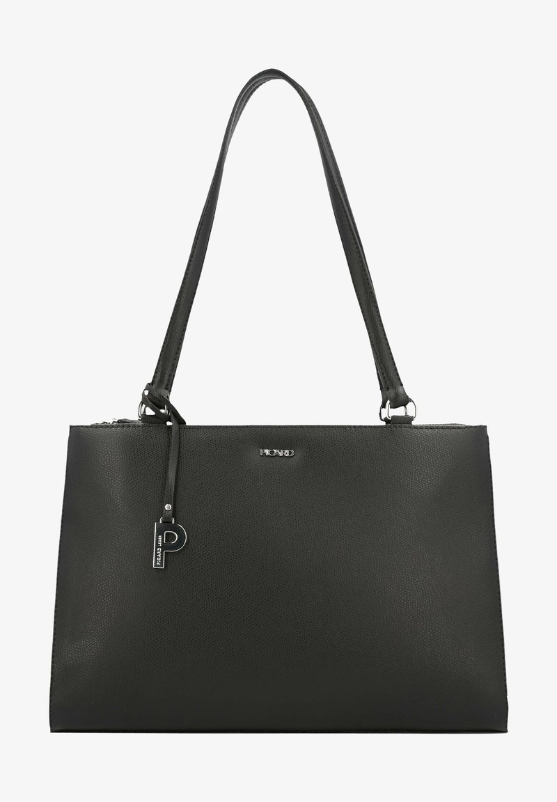 Sac à bandoulière en cuir noir avec de longues sangles, petit logo de marque argenté, et un pendentif métallique en forme de la lettre P.