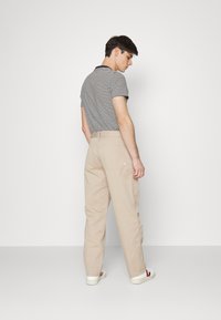 Woodbird DIZZON PANTS - Chinos - ecru