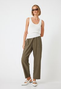 Koton WIDE - Pantalon classique - khaki