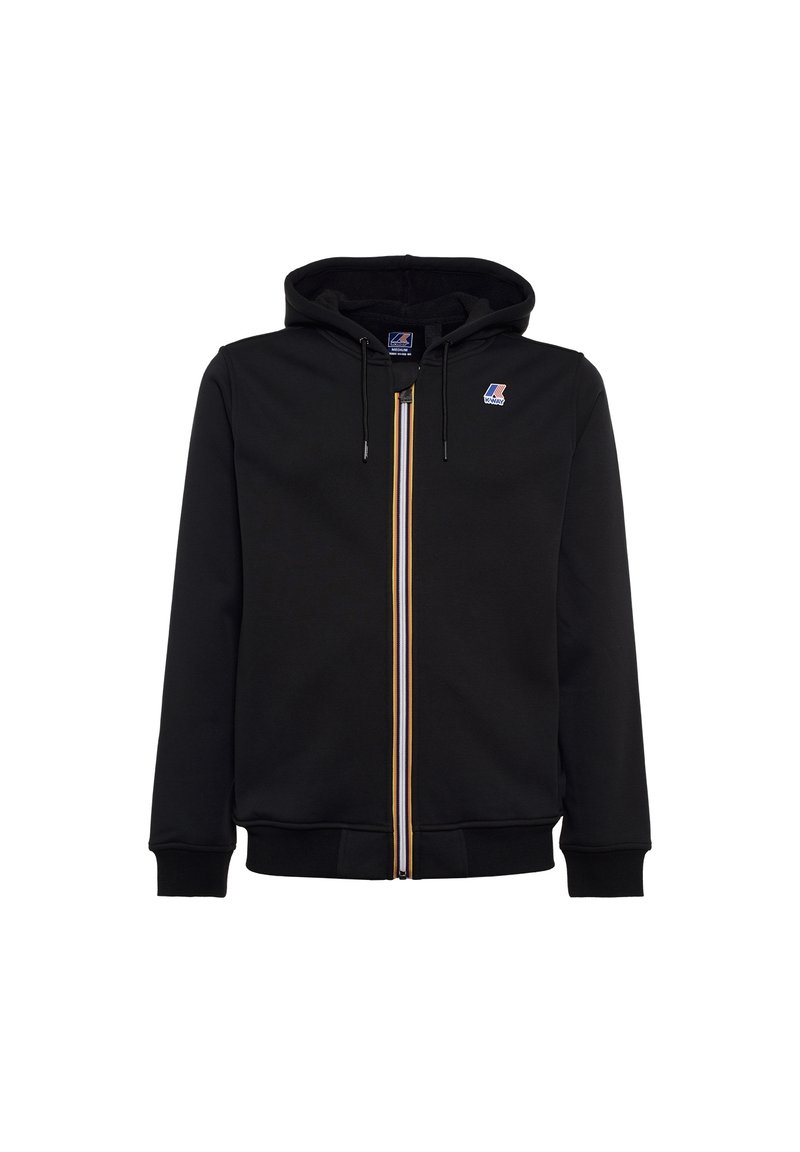 Sort hættetrøje med lynlås og hætte, med en frontlynlås omkranset af gult og hvidt. Inkluderer et lille logomærke på brystet.
